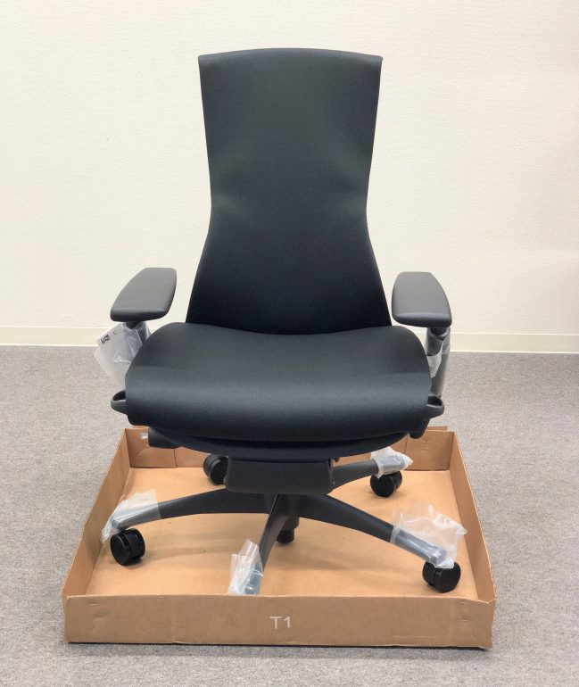 エンボディチェア（Embody Chair）グラファイトベース 美品
