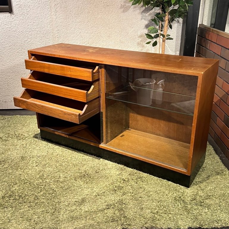 昭和 レトロ ヴィンテージ ガラス キャビネット カップボード